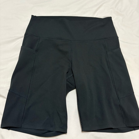 EXTRA STRETCH Uniqlo AIRism Biking Shorts with Pockets Women’s M - Picture 5 of 7